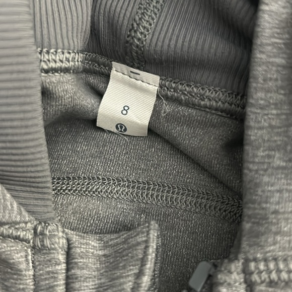 Lululemon Athletica Gray women’s hooded jacket, size 8. - Picture 6 of 7
